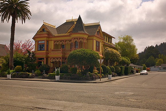 Victorian Showpiece