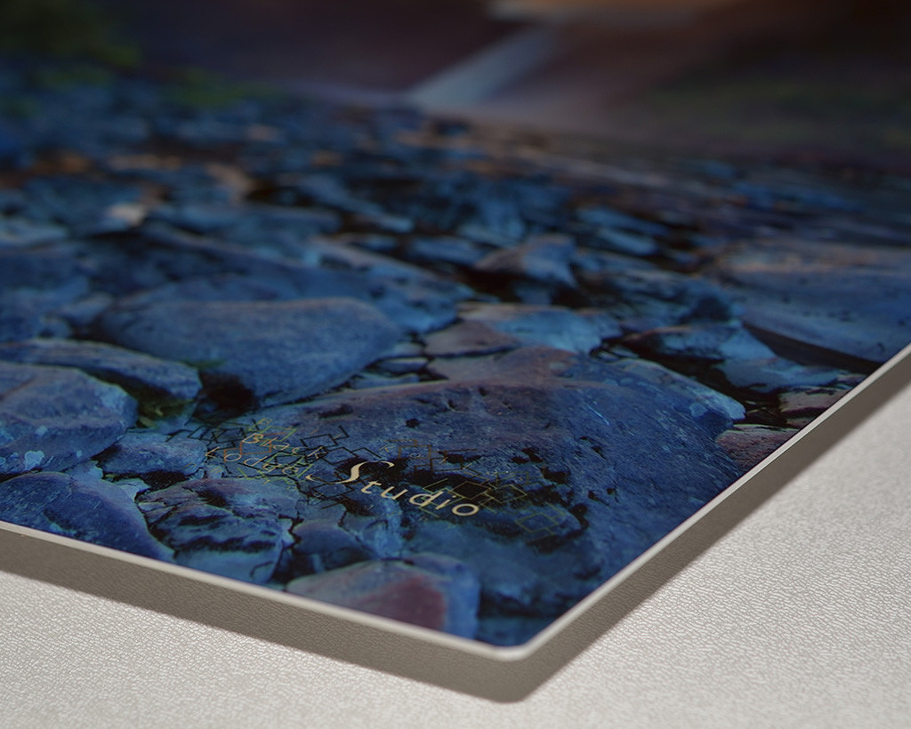 Metal print edge detail